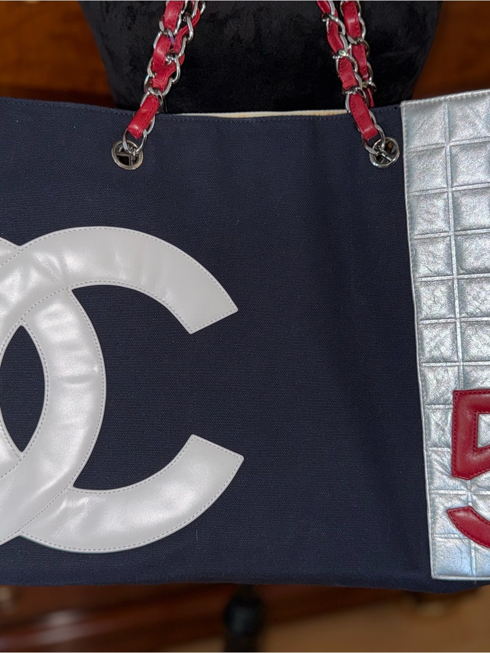 CHANEL Navy Canvas Tote with White CC and Red Chain Handles